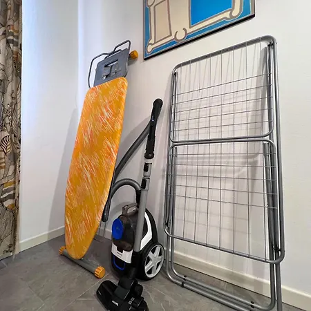 300m Fair - Ruffoni House 3 Bedrooms 3 Bath *