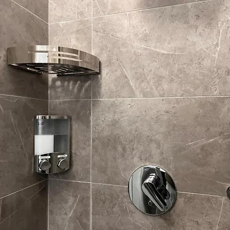 300m Fair - Ruffoni House 3 Bedrooms 3 Bath Appartement