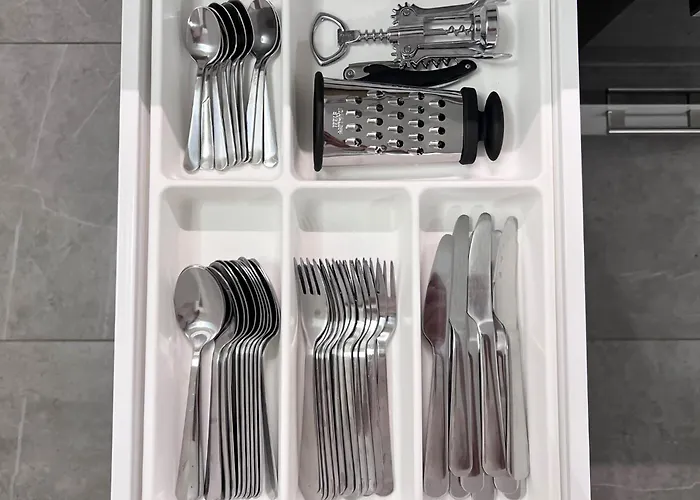 300m Fair - Ruffoni House 3 Bedrooms 3 Bath Verona