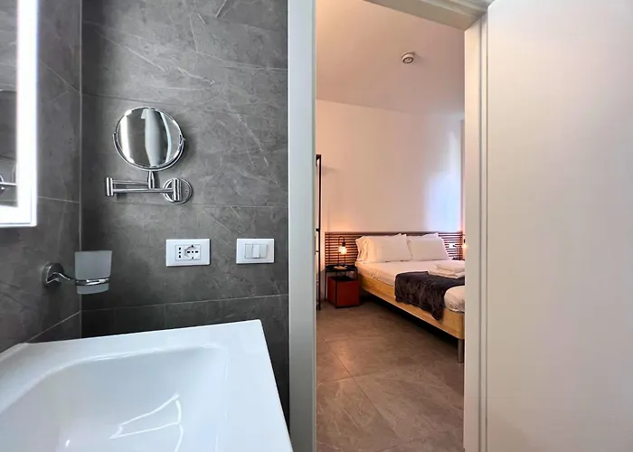 300m Fair - Ruffoni House 3 Bedrooms 3 Bath