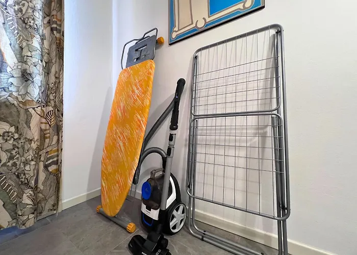 300m Fair - Ruffoni House 3 Bedrooms 3 Bath *