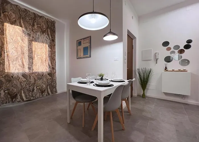 300m Fair - Ruffoni House 3 Bedrooms 3 Bath Verona